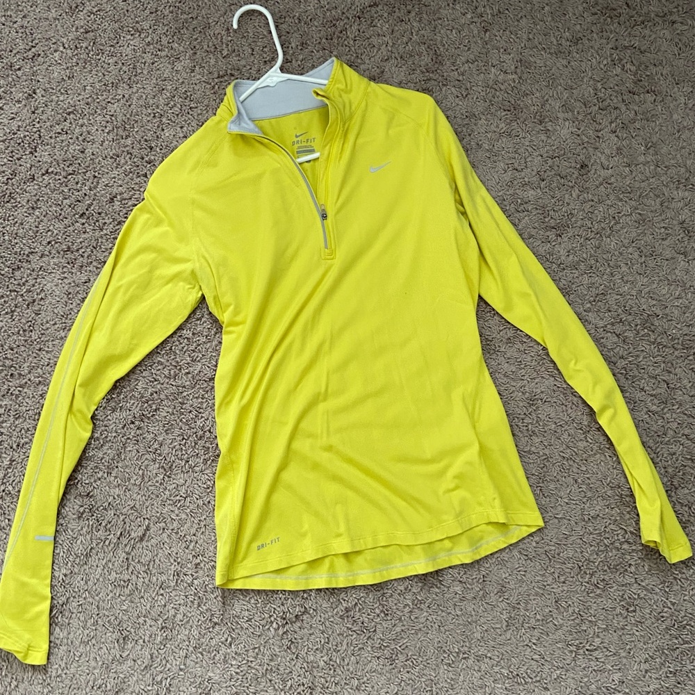 Reflective Nike Drifit halfzip